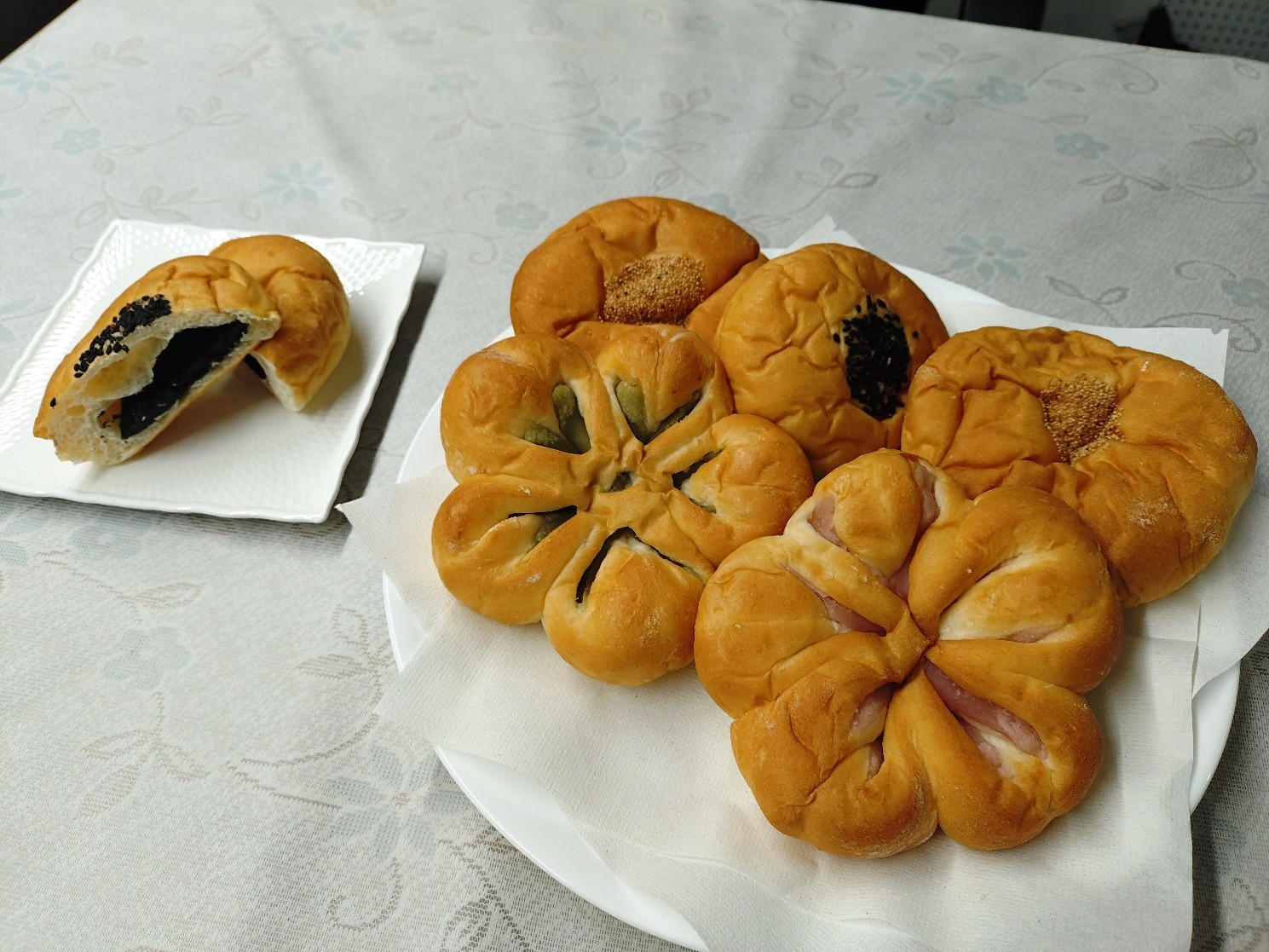 20260523sweet_bean_bun